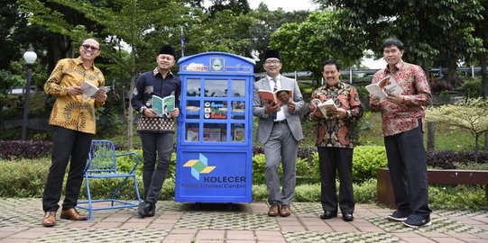 Budaya Baca Rendah, Ridwan Kamil Luncurkan Kotak Literasi Cerdas