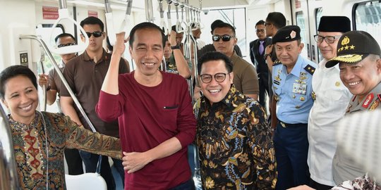 Hadiri Konsolidasi Caleg PKB, Jokowi Langsung Disambut Cak Imin