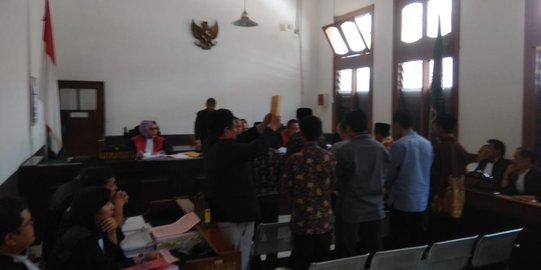 Dana Hibah Tasikmalaya 'Disunat', Penerima Hanya Bisa Pakai Renovasi Keramik Sekolah