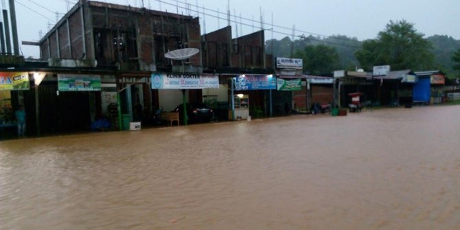 3 Kecamatan di Aceh Selatan Dikepung Banjir, Ribuan Warga Mengungsi