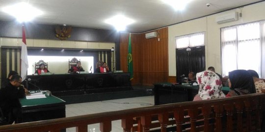 Korupsi Dana Kebakaran Hutan, Eks Kepala BPBD Dumai Divonis 15 Bulan Penjara