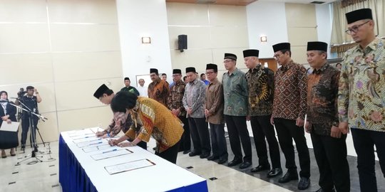 Menkominfo Lantik Anggota BRTI Periode 2018-2022
