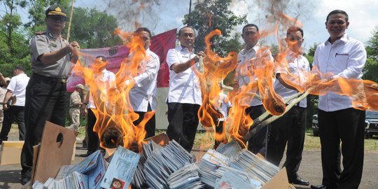 Kemendagri Musnahkan 1,3 Juta e-KTP di Bogor