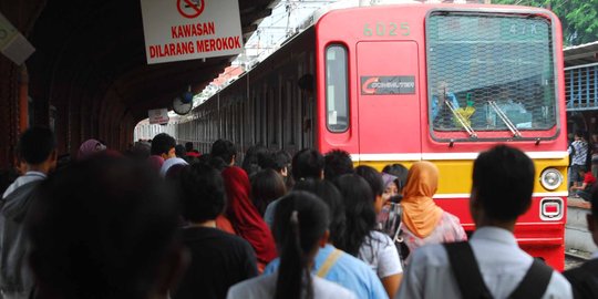 KRL Beroperasi Hingga Pukul 02.00 WIB di Malam Tahun Baru 2019