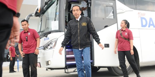 Jokowi Uji Coba Tol Trans Jawa Naik Bus