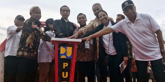 Presiden Jokowi Resmikan 3 Ruas Tol di Jawa Tengah Sepanjang 142 Km