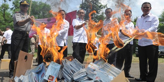 Hari Ini, Serentak di Seluruh Indonesia Pemusnahan e-KTP Rusak