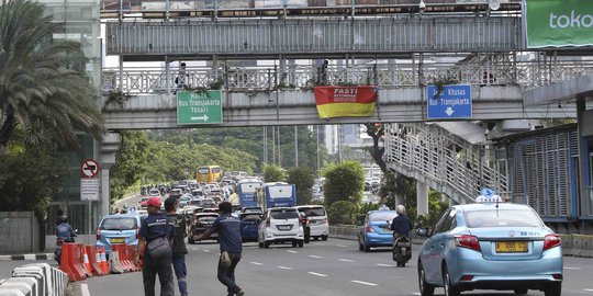 JPO Tosari Dibongkar, TransJakarta Blok M-Kota Dialihkan