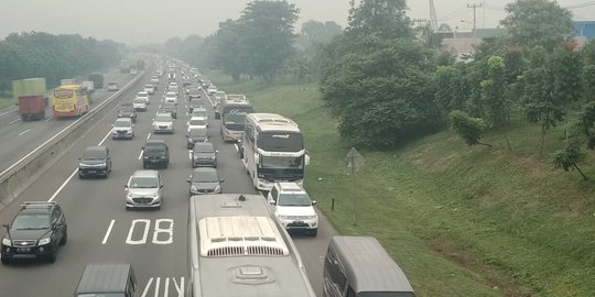 Libur Natal dan Tahun Baru, Tol Jakarta-Cikampek Arah Cipali Padat