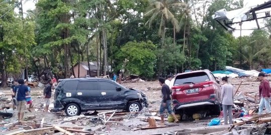 Tsunami Banten, Sebagian Besar Layanan Seluler Normal