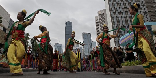 Car Free Day di HI Dimeriahkan Tari Massal Sambut MRT Jakarta