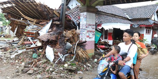 Kerahkan Pasukan, Kapendam Siliwangi Fokus Cari Korban Tsunami Selat Sunda