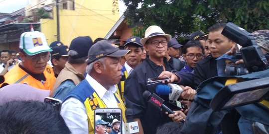 Menteri PUPR Tinjau Lokasi Tsunami Banten