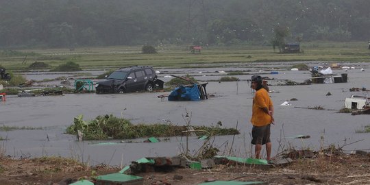 Saksi Mata Ungkap Detik-detik Tsunami Menerjang Pantai Anyer