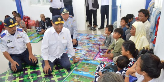 Salurkan Bantuan Bencana Tsunami Banten, Kemenhub Siapkan Jalur Laut dan Udara