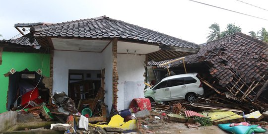 BNPB Sebut Perjalanan Tsunami Sampai Hantam Pantai di Banten Ada 24 menit