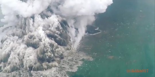Gunung Anak Krakatau Bertambah Tinggi 4 sampai 6 meter 