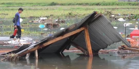 Warga Korban Tsunami Selat Sunda Serbu SPBU, Penjualan Naik 2 Kali Lipat