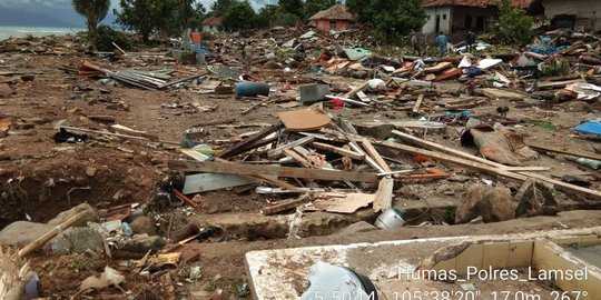 Kemendagri Buka Posko Bantuan Dokumen Kependudukan Korban Tsunami di Lampung