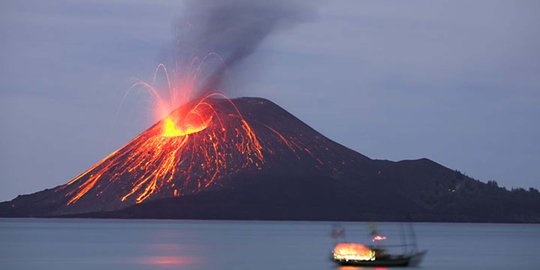 BERITA TERPOPULER: Penembakan Perwira TNI, Update Gunung Krakatau dan Amien Rais
