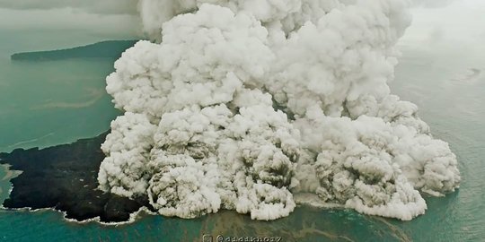 Gunung Anak Krakatau Berubah Status Jadi Siaga