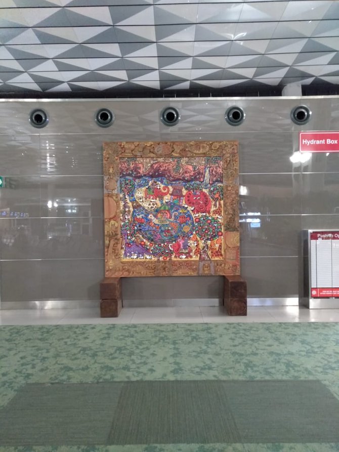 lukisan di terminal 3 bandara soekarno hatta