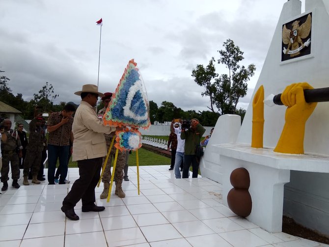 prabowo ziarah ke makam panglima timor timur