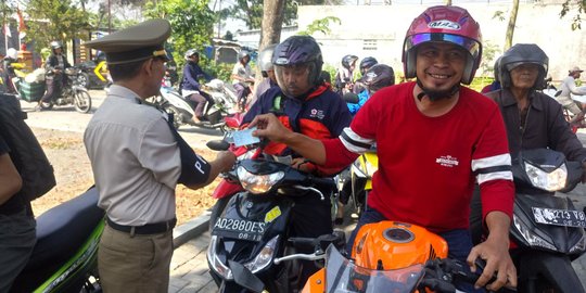Menolak Ditilang, Pengendara di Gorontalo Banting Sepeda Motor