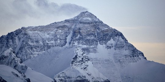 Dua Janda Siap Taklukan Everest Demi Mendiang Suami