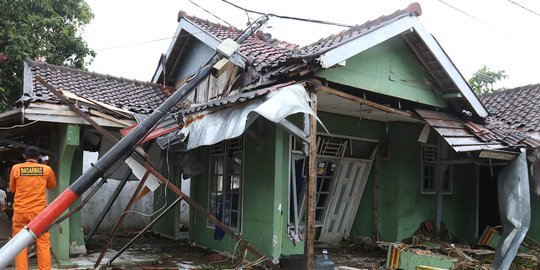 Mendagri: Pemerintah Wajib Bangun Kembali Rumah Rusak Akibat Tsunami Selat Sunda