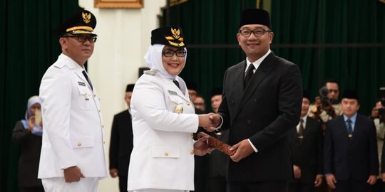 Lantik Bupati dan Wabup Bogor, Ridwan Kamil Tak Ingin Ada Kepala Daerah Ditangkap KPK