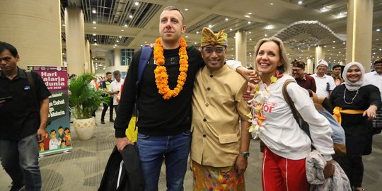 Malam Tahun Baru, Menhub Lepas Penumpang Terakhir di Bandara Ngurah Rai