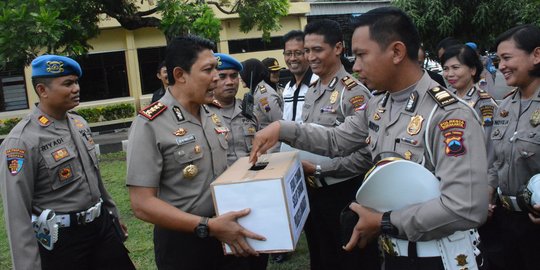 Polresta Surakarta Sumbang Korban Tsunami Rp 61.963.000 Hasil Saweran