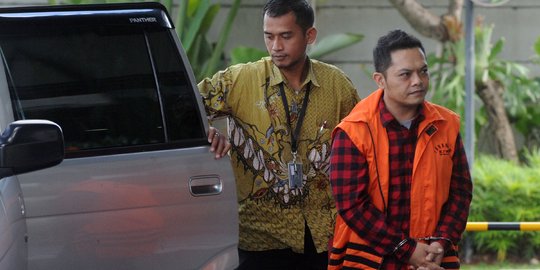 KPK Periksa Tersangka Korupsi Kakak Bupati Cianjur Tubagus Cepy Sethiady