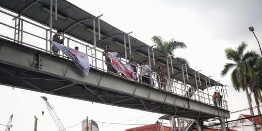 Tiga JPO di Jalan Sudirman Molor dari Target, Ini Penjelasan Anies