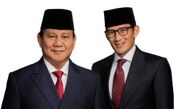 Prabowo-Sandi Pakai Dasi Merah dan Berpeci di Surat Suara 