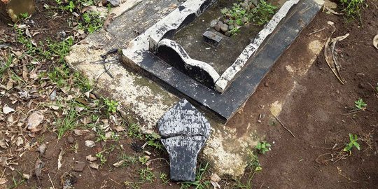 Ini Kondisi Makam-makam yang Dirusak Orang Tak Dikenal di Magelang