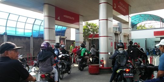 SPBU Milik Pertamina di Bekasi Terapkan Harga Baru Pertamax Cs