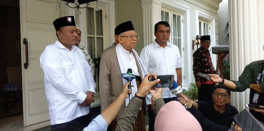 Duduk Bareng Mbah Moen, Ma'ruf Bilang Legitimasi Kubunya Didukung Ulama