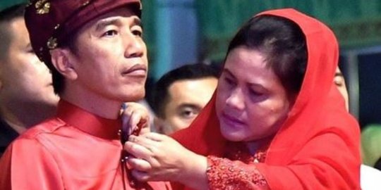 Lewat Program Mekaar, Presiden Jokowi Ingin Usaha Emak-emak Naik Kelas