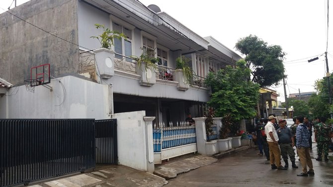 rumah ketua kpk agus rahardjo