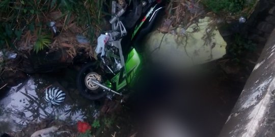 Lima Hari Hilang, Eko Ditemukan Membusuk Tertimpa Motor Terperosok ke Sungai