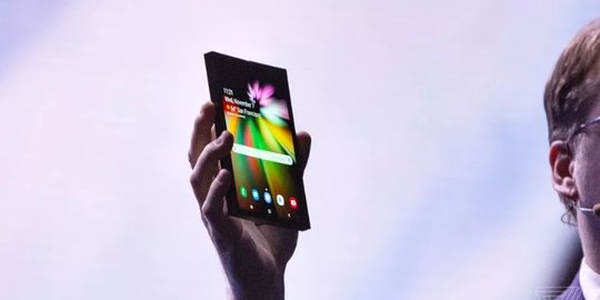 Sah, Samsung Konfirmasi Rilis Smartphone Lipat di Paruh Pertama 2019