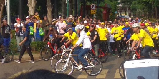 Gowes Sepeda, Jokowi Hadiri Deklarasi Dukungan dari Alumni UI