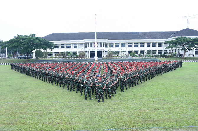 panglima tni pimpin apel kesiapan satuan kopassus