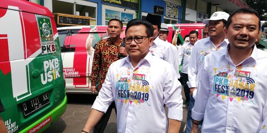 Blusukan ke Sukabumi, Cak Imin dan Hanif Dhakiri 'Mondok' di Ponpes