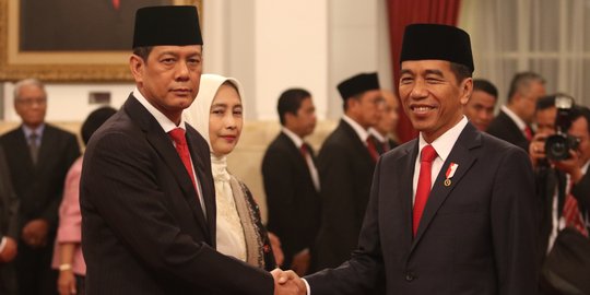 Jokowi Instruksikan Kepala BNPB Anyar Percepat Rehab Daerah Terdampak Bencana