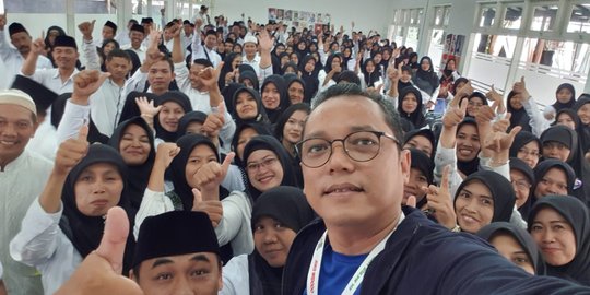 Ratusan Guru Madrasah Curhat di Rumah Aspirasi Rakyat Jokowi-Ma'ruf