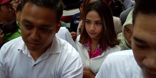 Alasan Sakit, Muncikari Batal Dikonfrontir dengan Vanessa Angel