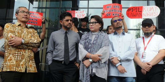 Aksi Tuntut Penuntasan Teror KPK